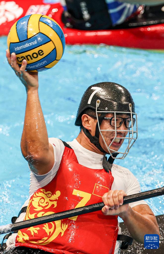 会皮艇球男 会皮艇球男