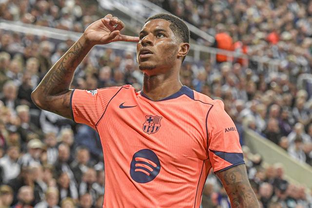 尔的比赛中, 昨晚他在巴 尔的比赛中, 昨晚他在巴