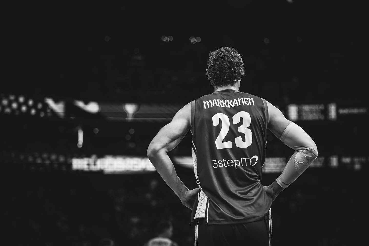 AA, amp, tenan AA, amp, tenan