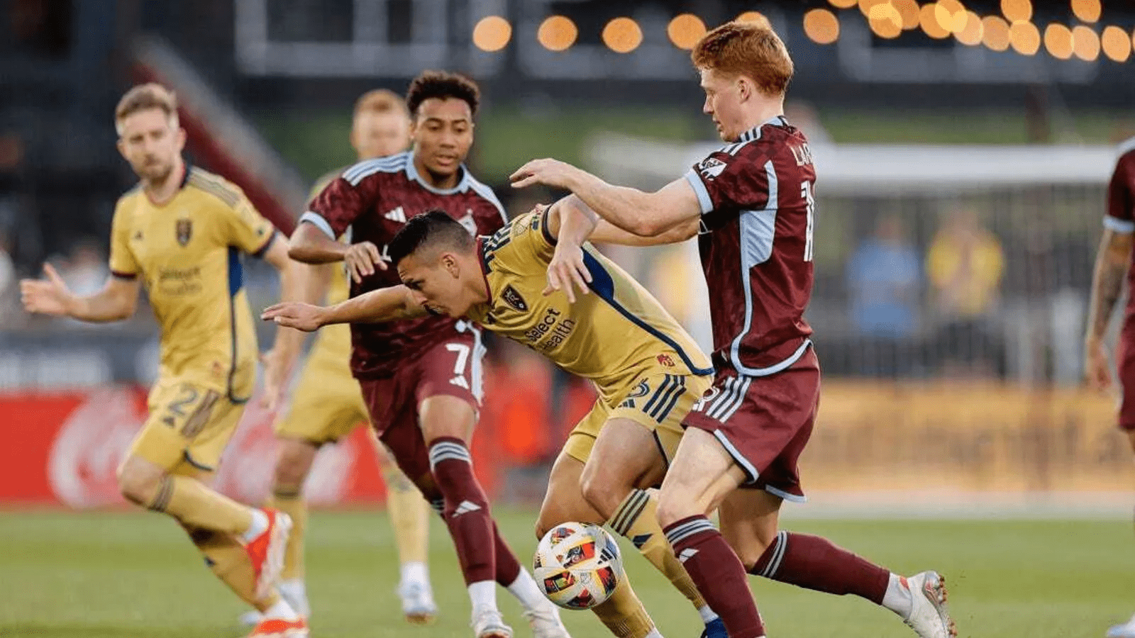 队伍之间是, 需要多加小 队伍之间是, 需要多加小